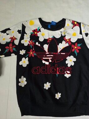 Adidas Black Floral Trefoil Sweatshirt Size 44  93%cotton Like New.